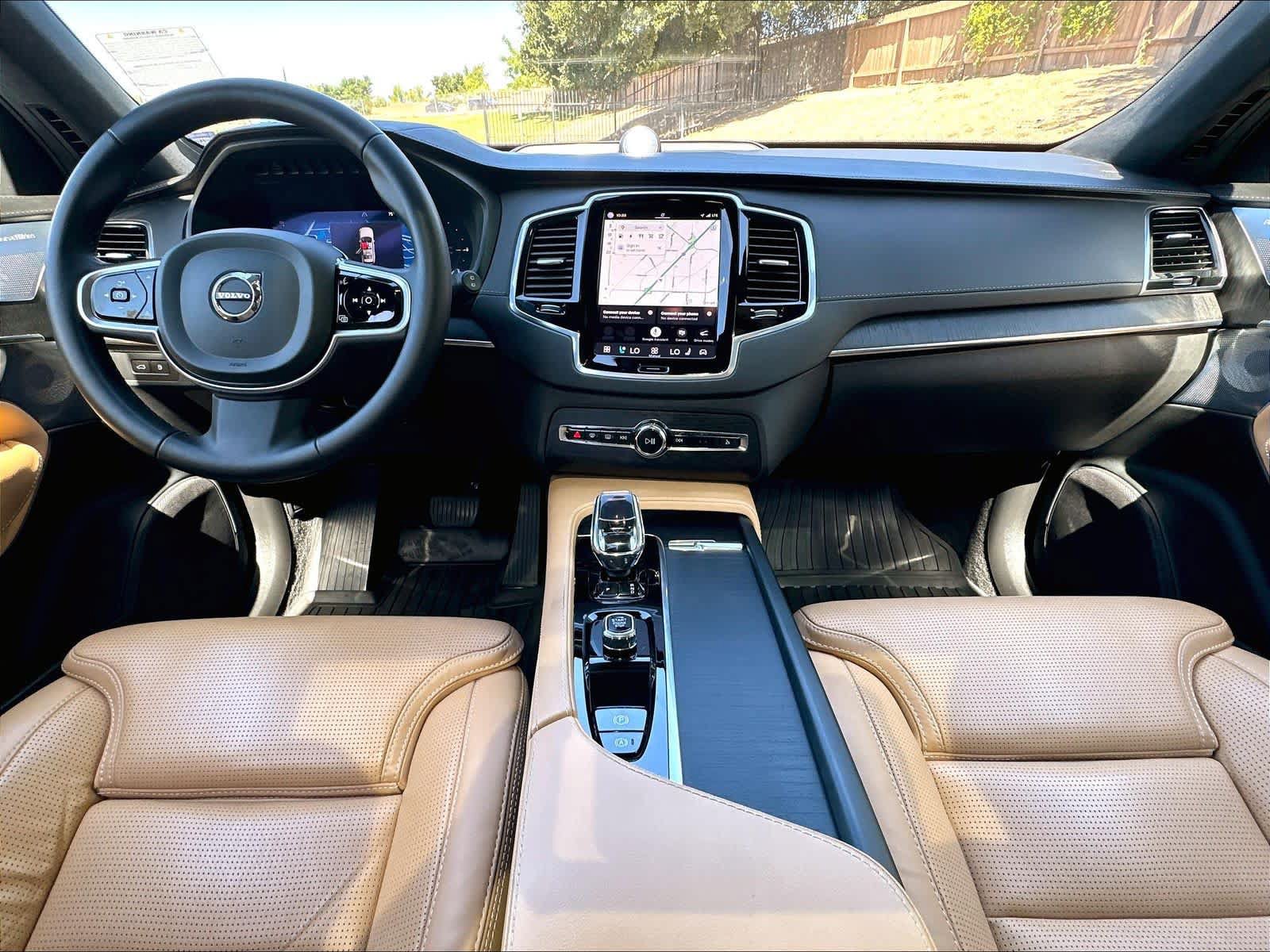 Used 2024 Volvo XC90 T8 Ultimate w/ Lounge Package AWD/4WD image 18