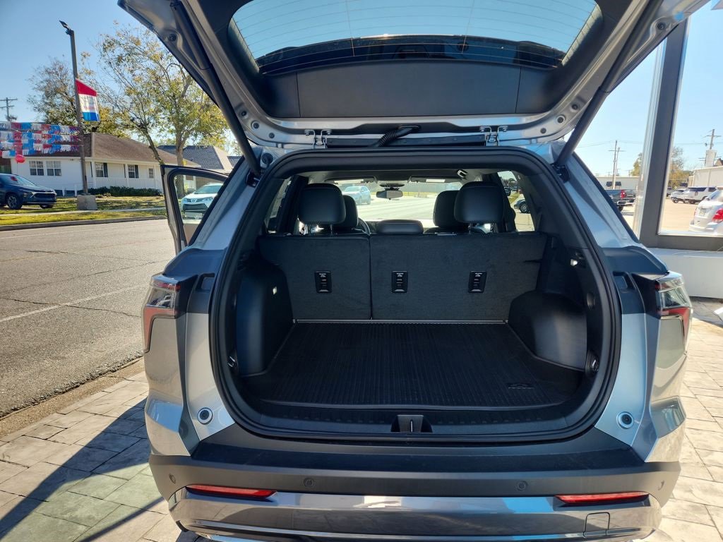 New 2026 Chevrolet Equinox ACTIV w/ LPO, Floor Liner Package image 20