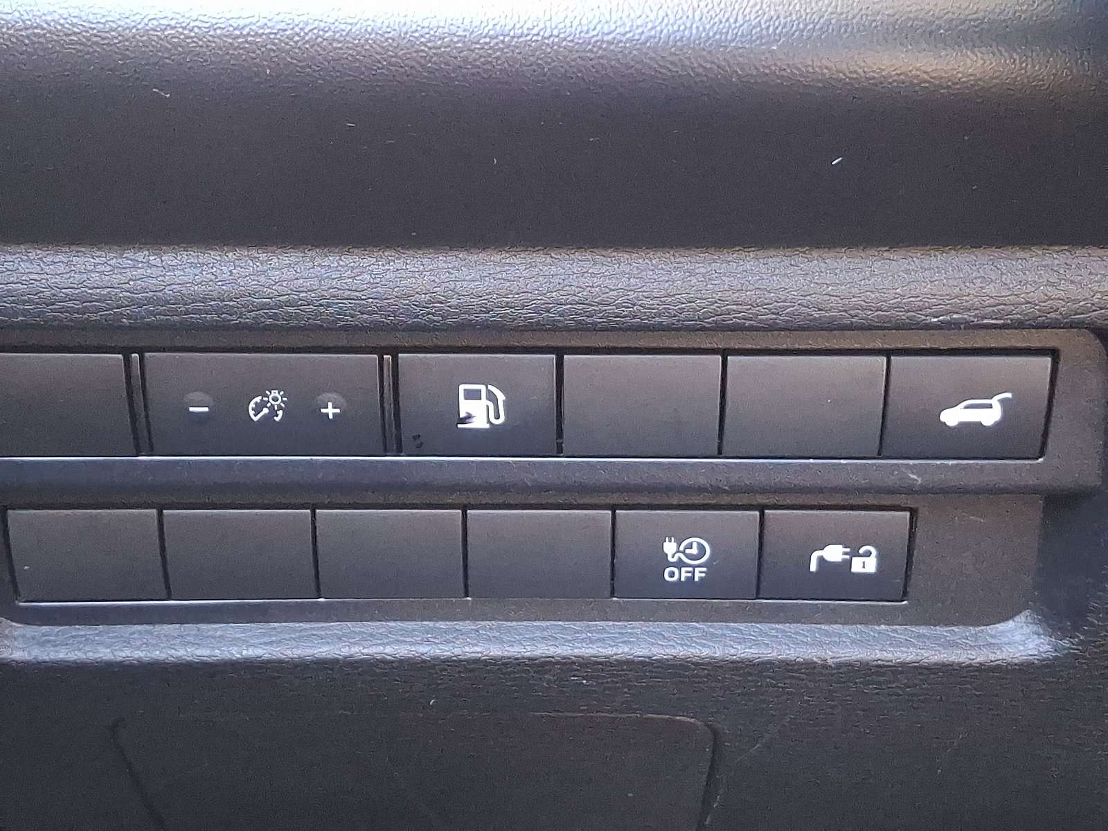 Used 2023 Mitsubishi Outlander SE image 24