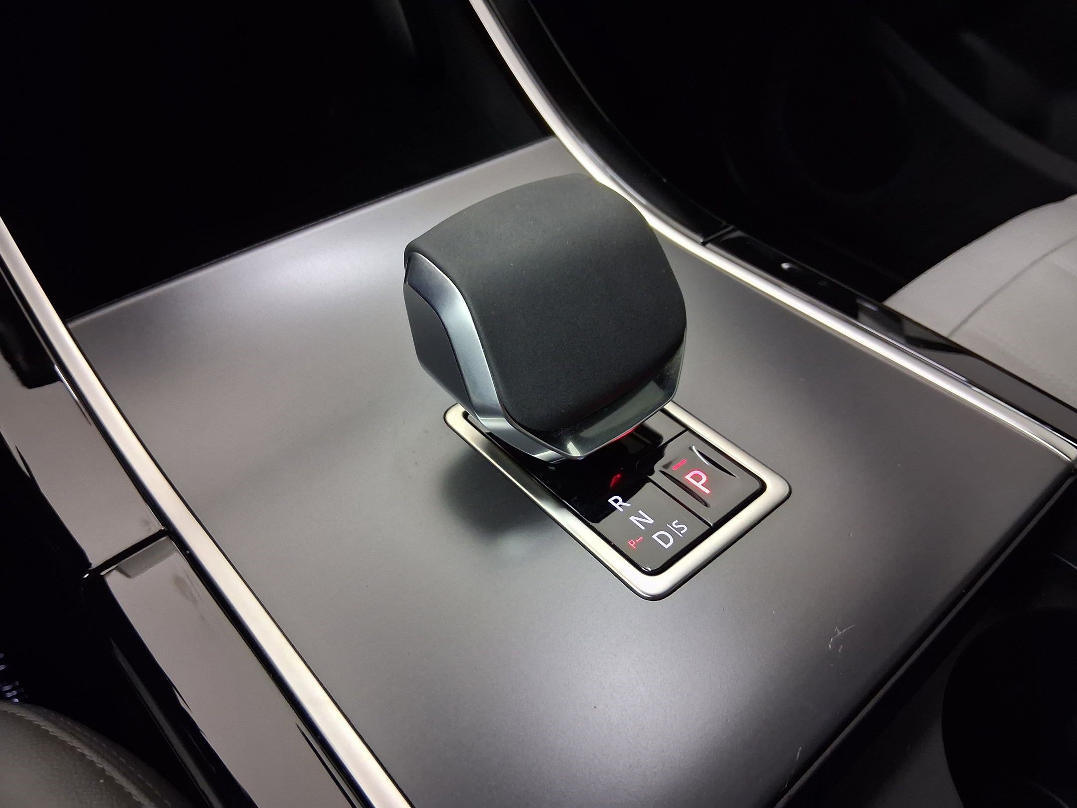 Used 2026 Land Rover Range Rover Evoque S AWD/4WD image 18