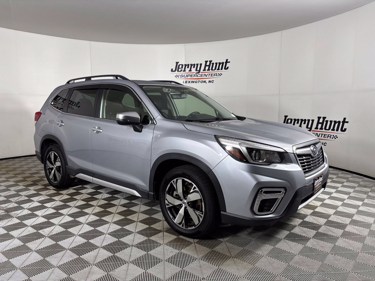 Used 2020 Subaru Forester Touring w/ Popular Package #2 AWD/4WD image 4
