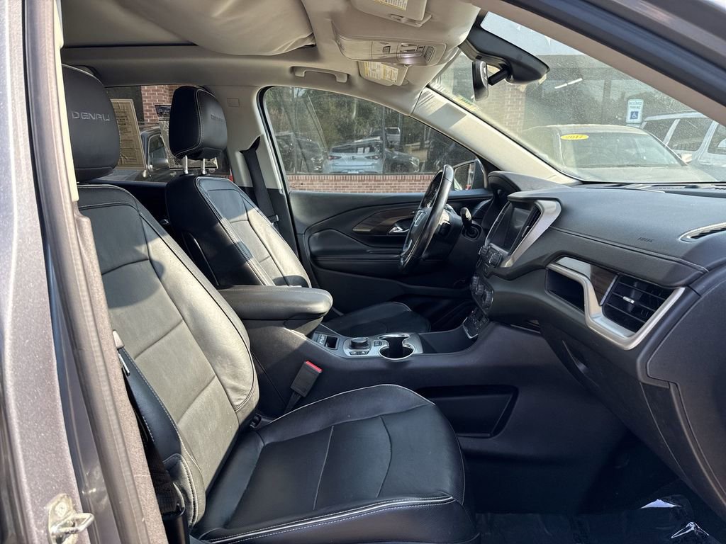 Used 2018 GMC Terrain Denali w/ Advanced Safety Package image 24