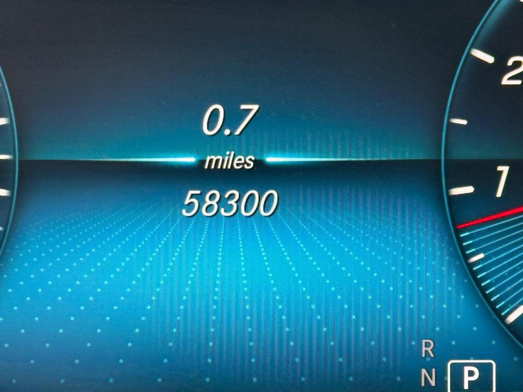 Used 2021 Mercedes-Benz GLC 300 4MATIC image 20