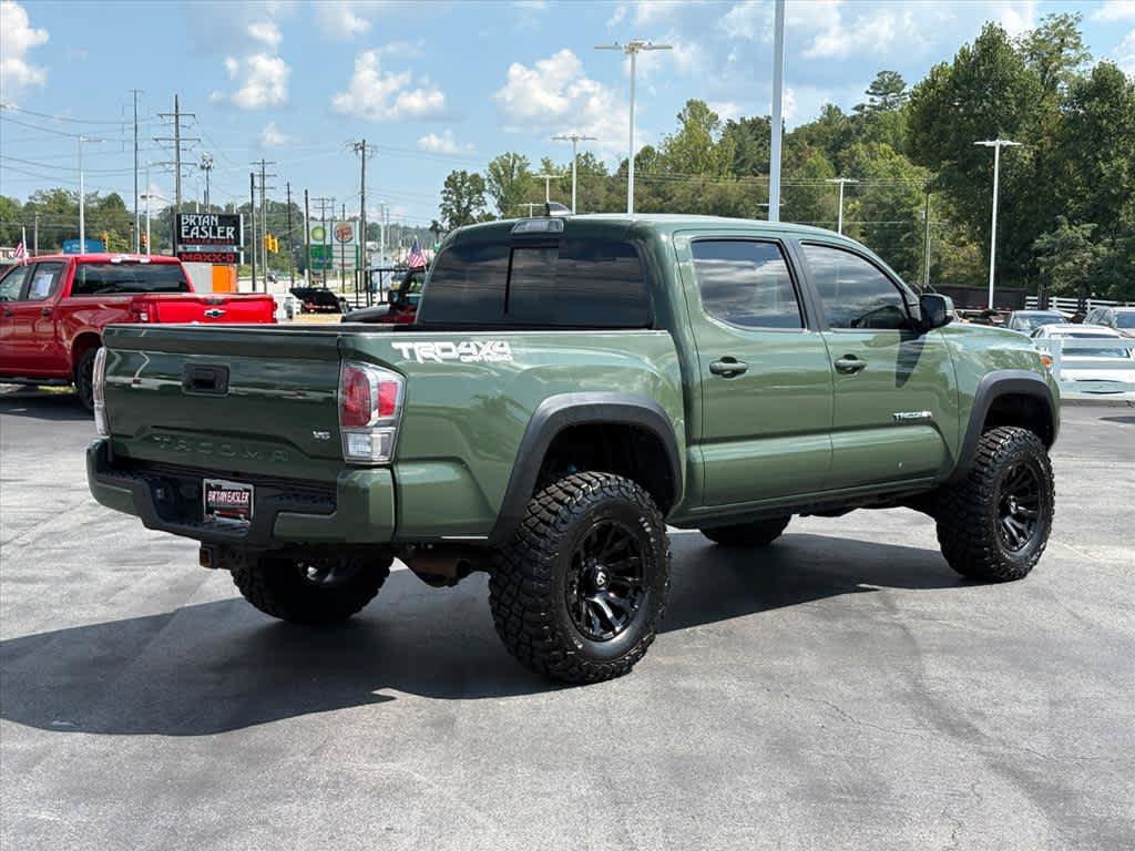 Used 2021 Toyota Tacoma TRD Off-Road w/ Technology Package AWD/4WD image 3