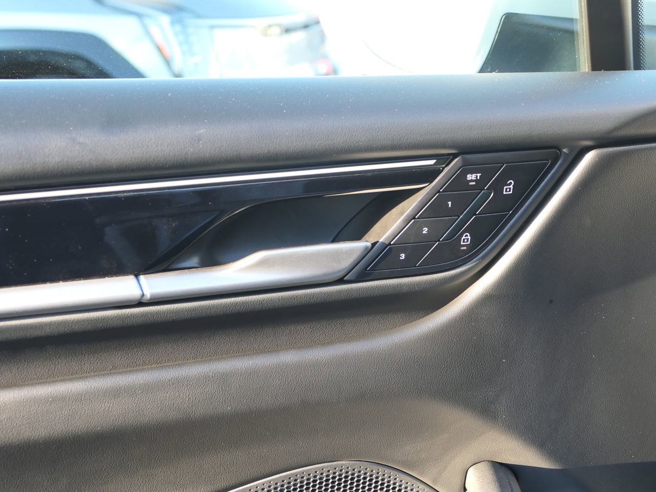 Used 2024 Porsche Macan 4 Electric image 18