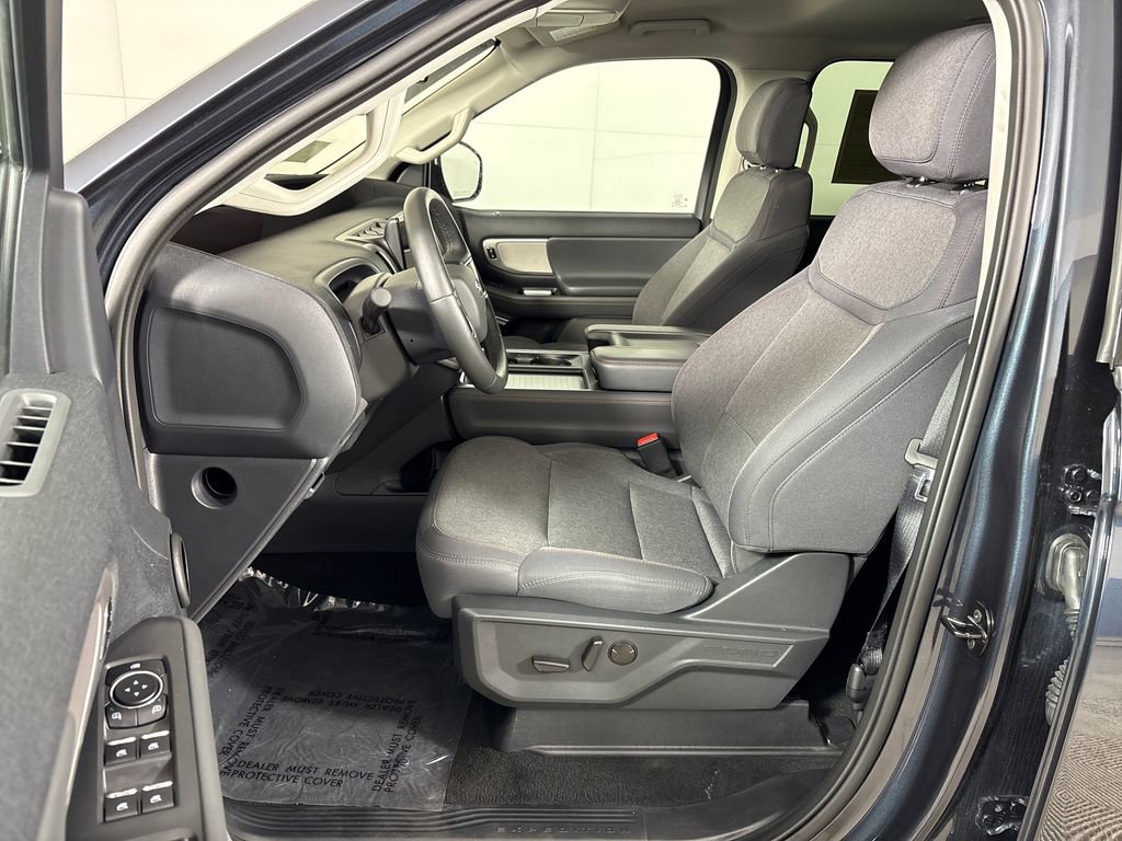 Certified 2025 Ford Expedition Max Active RWD image 31