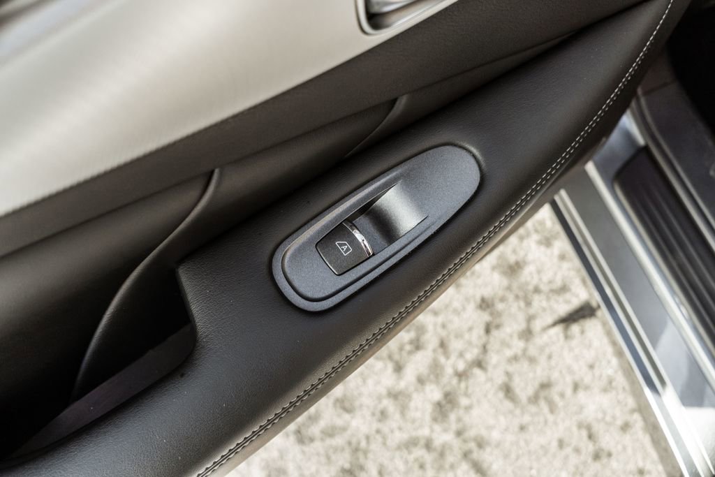 Used 2021 INFINITI Q50 Luxe image 29