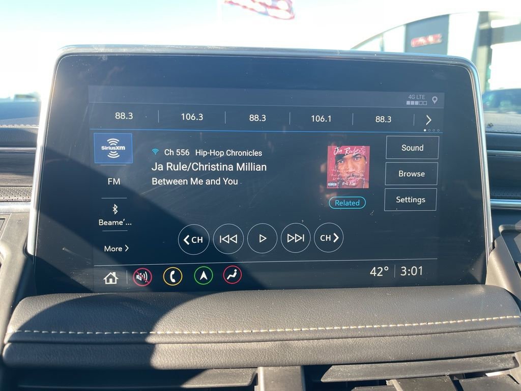 Used 2021 GMC Yukon SLT w/ SLT Luxury Plus Package image 28