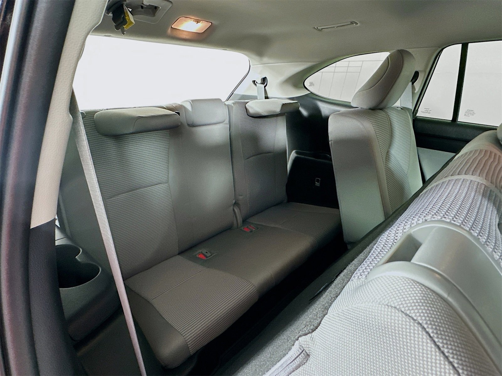 Certified 2023 Toyota Highlander L image 25