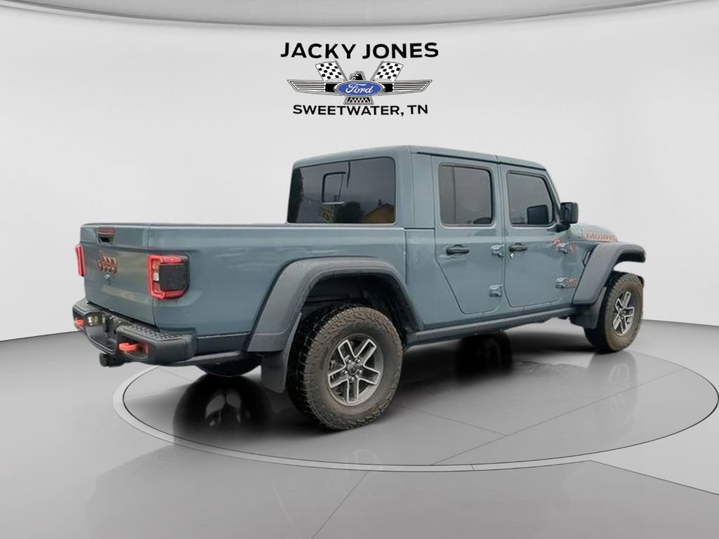 Used 2025 Jeep Gladiator Mojave w/ Steel Bumper Group image 8