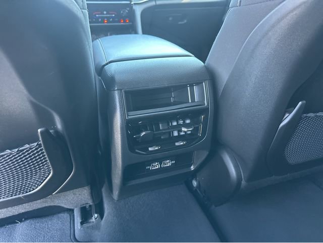 Used 2024 Jeep Grand Cherokee Laredo X w/ Trailer Tow Package image 22