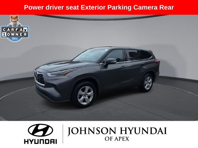 Used 2021 Toyota Highlander L image 4