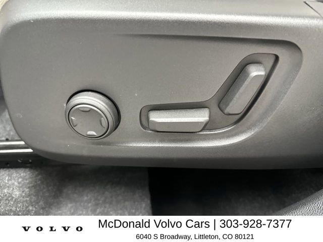 Certified 2023 Volvo XC40 B5 Ultimate w/ Protection Package image 12