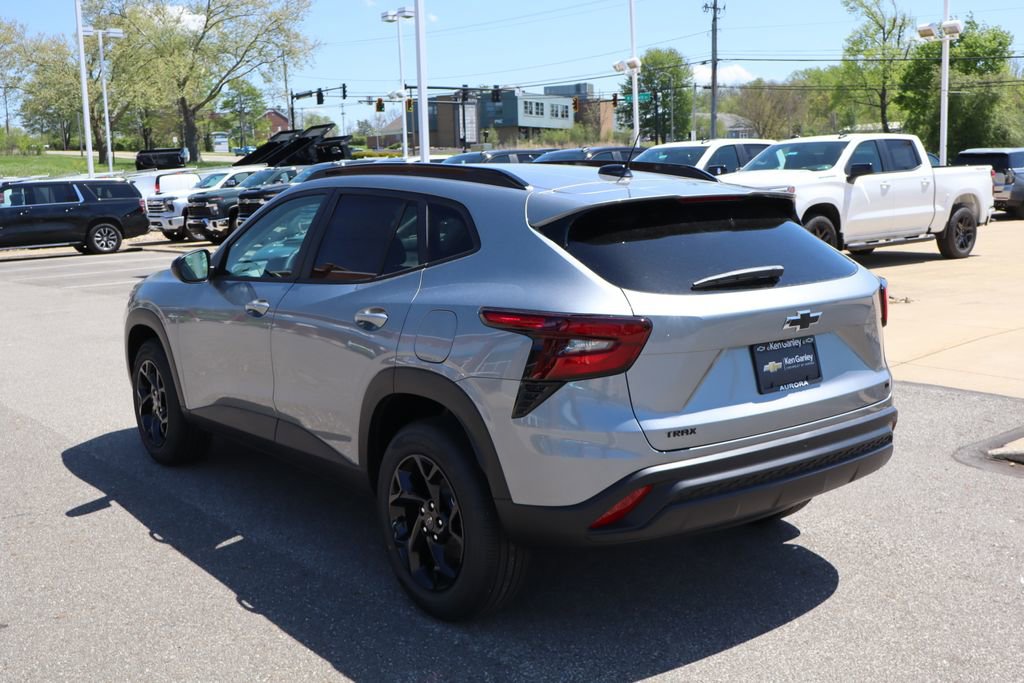 New 2026 Chevrolet Trax LT w/ Sunroof Package FWD image 30
