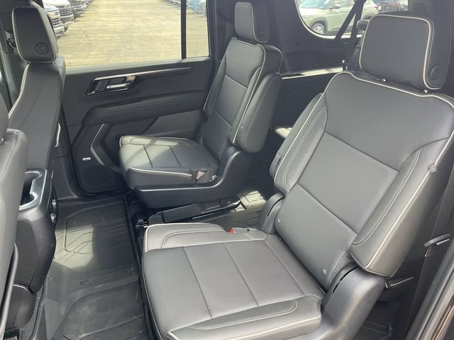 New 2026 Chevrolet Suburban Premier w/ Sun And Tow Package AWD/4WD image 23