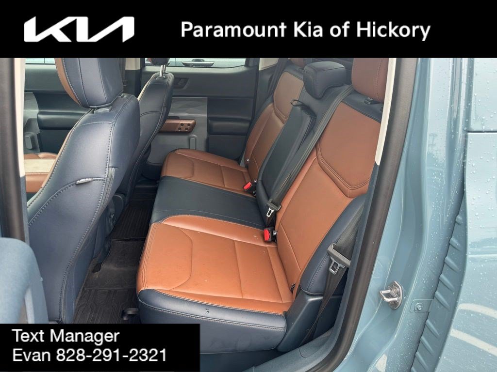 Used 2023 Ford Maverick Lariat FWD image 6