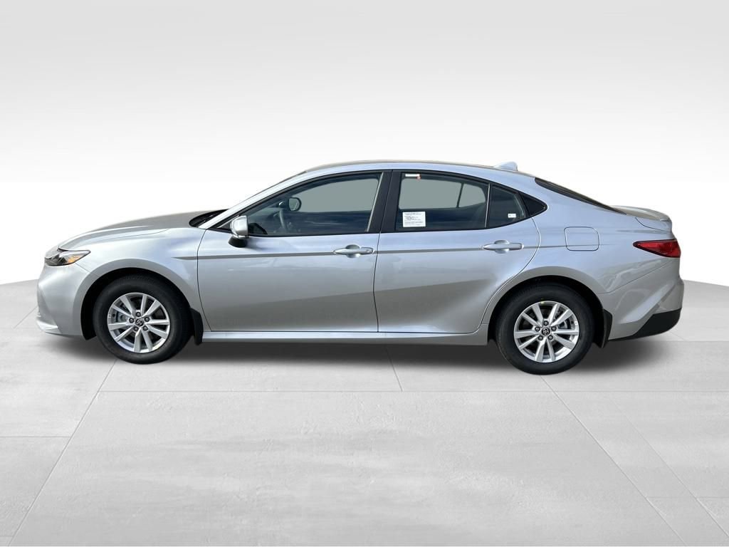 New 2026 Toyota Camry LE image 2