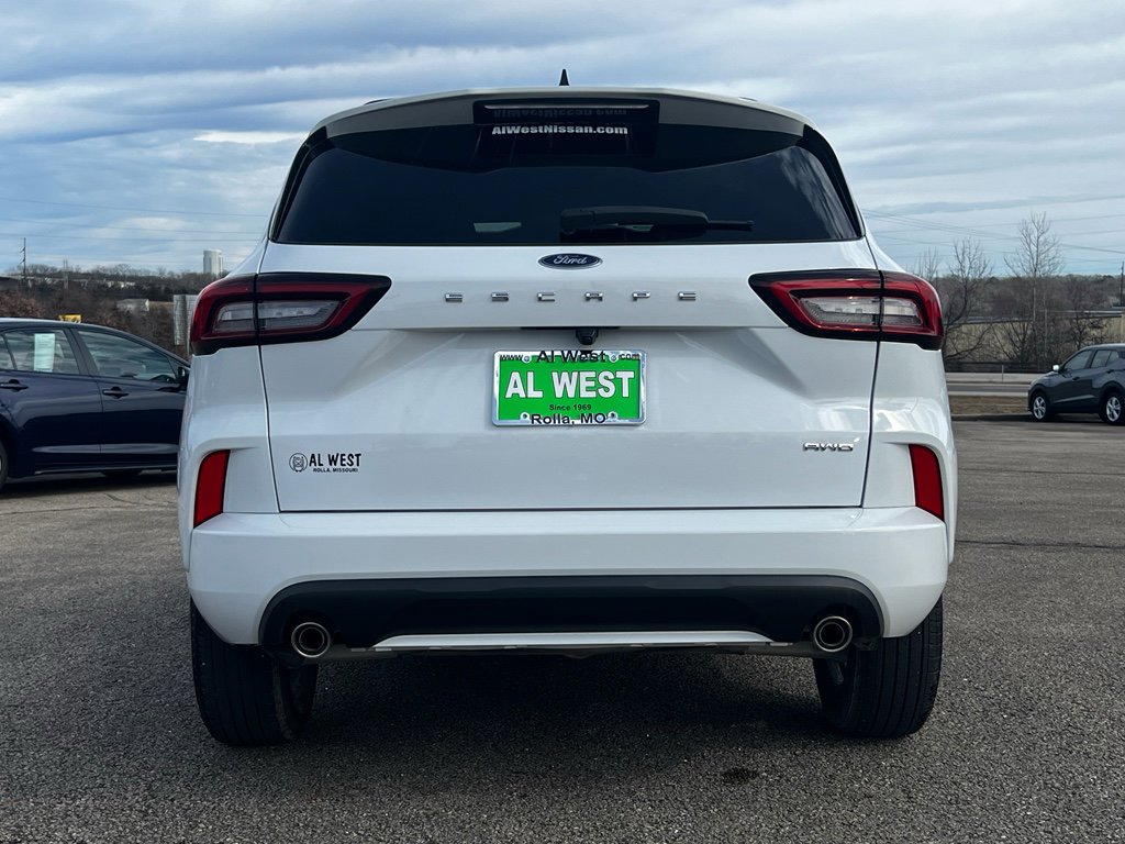 Used 2023 Ford Escape ST-Line image 6