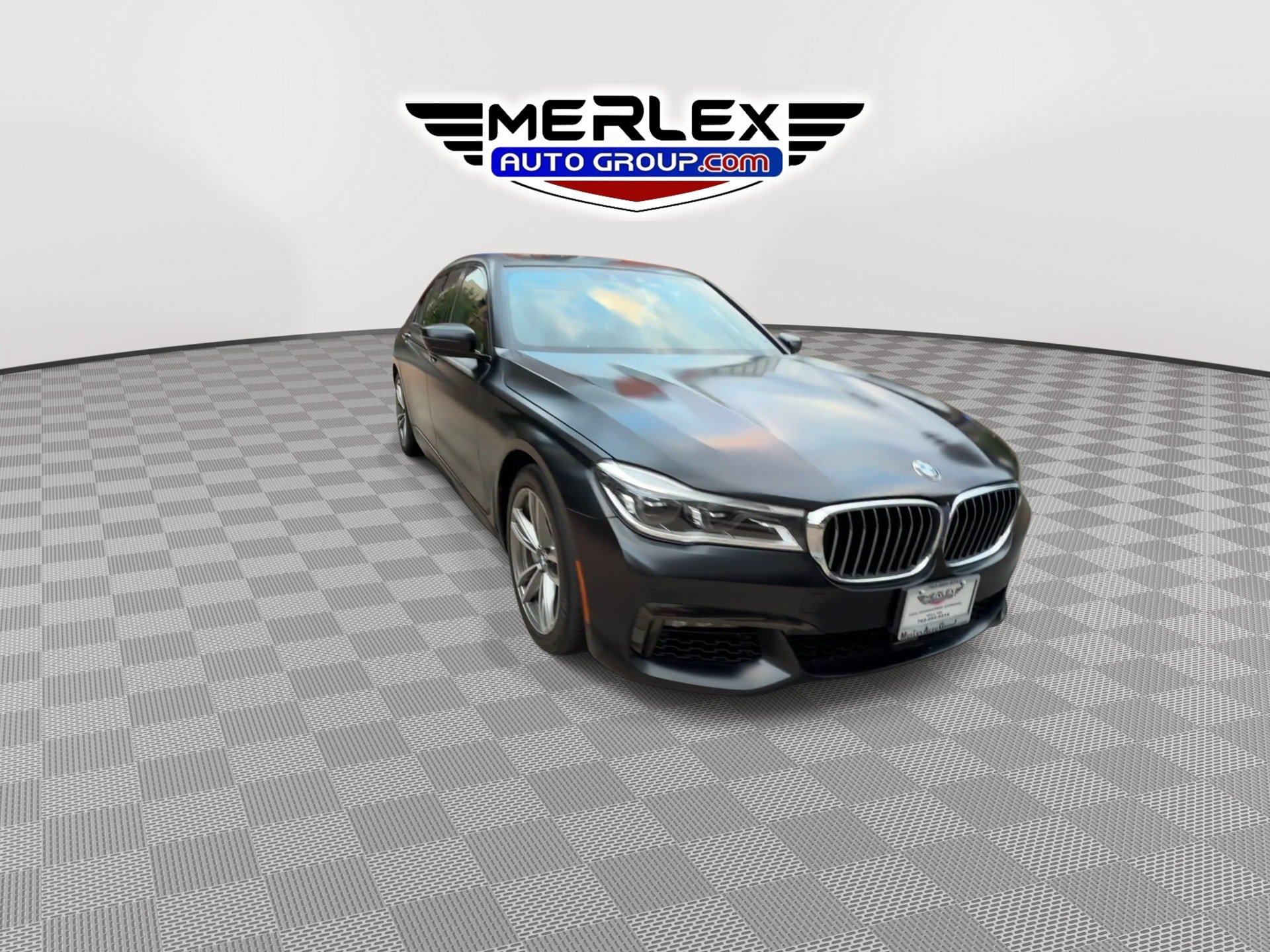 Used 2019 BMW 750i xDrive AWD/4WD image 2