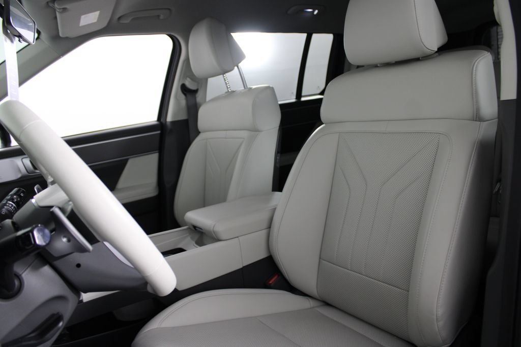 Certified 2026 Hyundai Santa Fe SEL FWD image 19