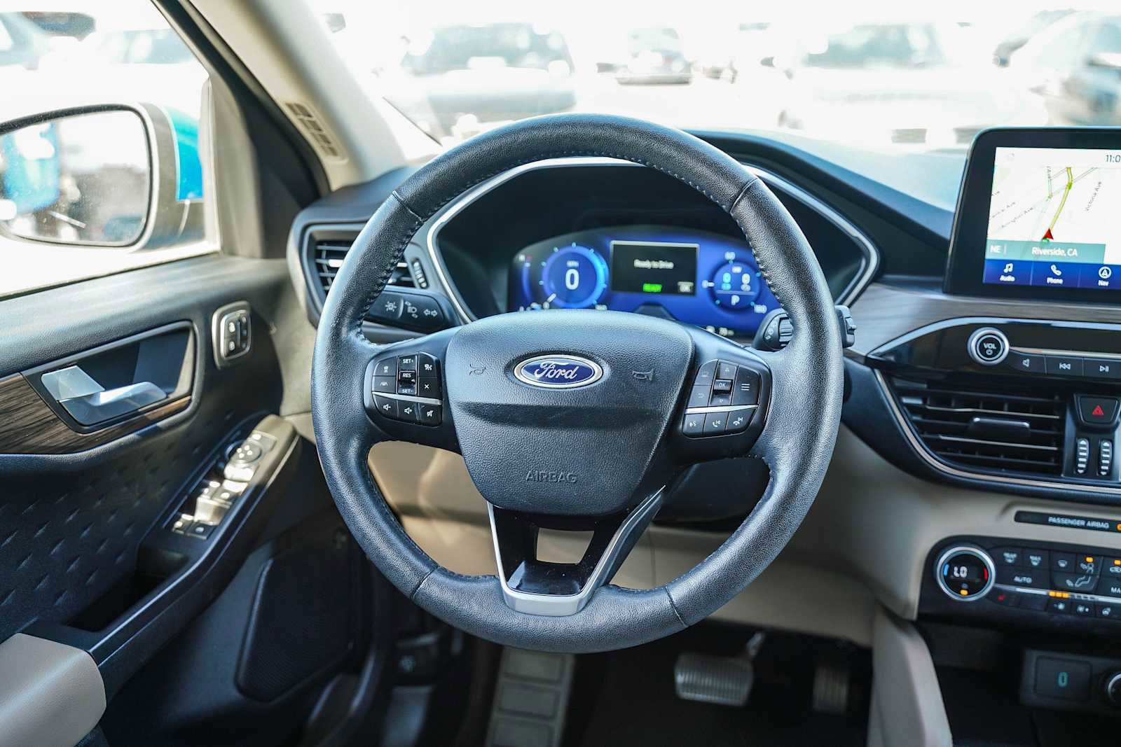 Used 2020 Ford Escape Titanium image 13