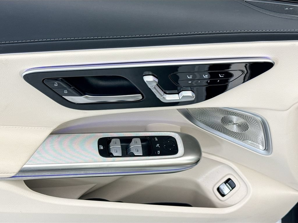 Certified 2025 Mercedes-Benz CLE 300 4MATIC Cabriolet image 21