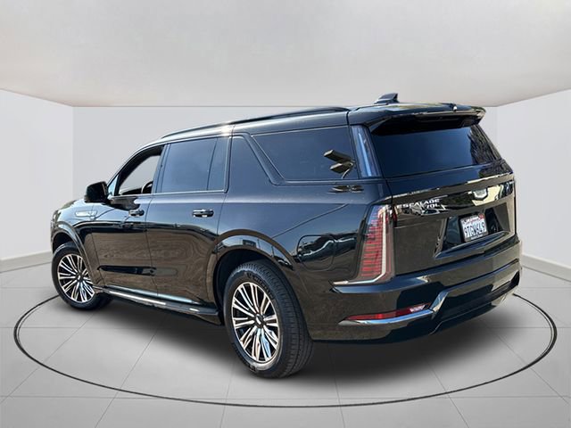 Used 2026 Cadillac Escalade IQL Sport 1 AWD/4WD image 3