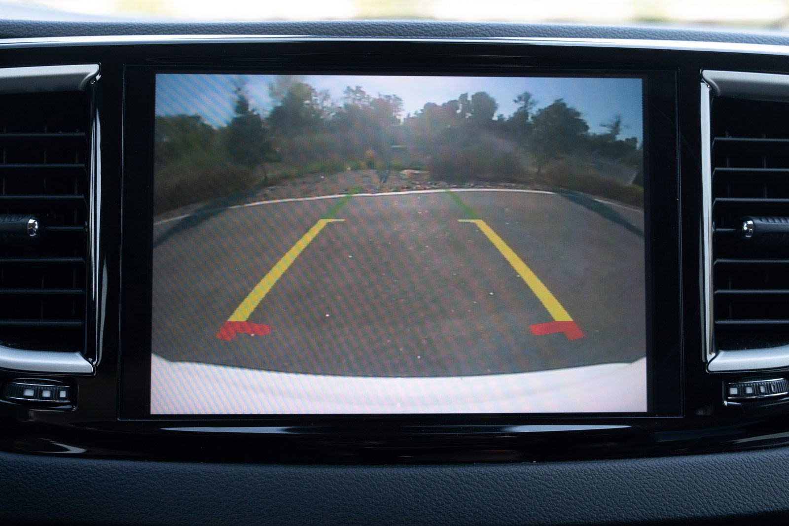 Used 2023 Chrysler Pacifica Touring-L image 30