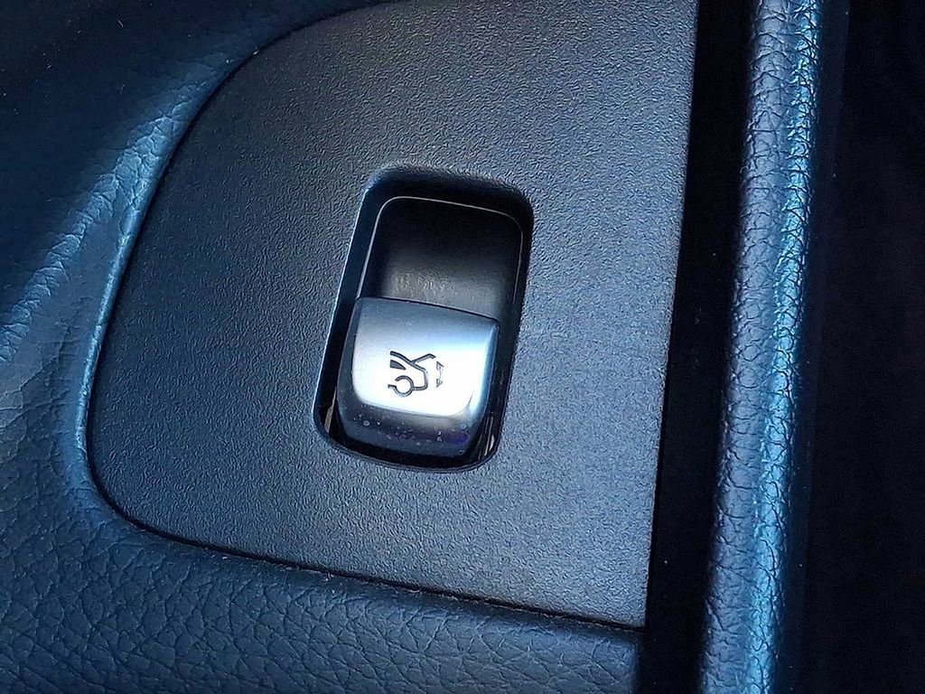 Used 2022 Mercedes-Benz E 450 4MATIC All-Terrain Wagon image 24