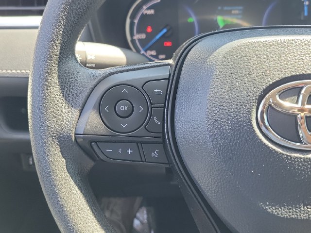Used 2025 Toyota RAV4 XLE AWD/4WD image 7