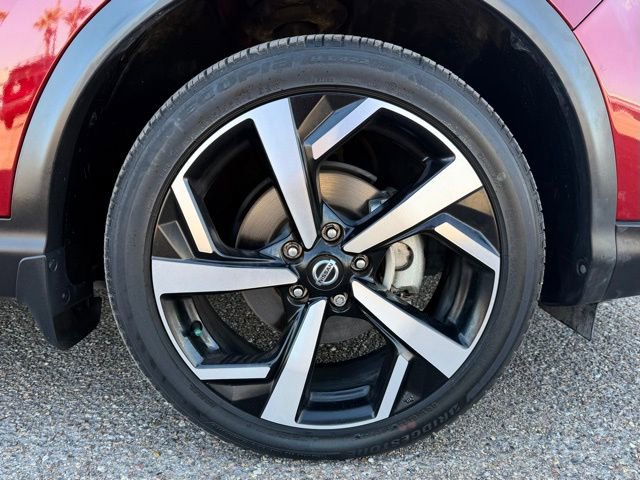 Certified 2022 Nissan Rogue Sport SL w/ Premium Package AWD/4WD image 30