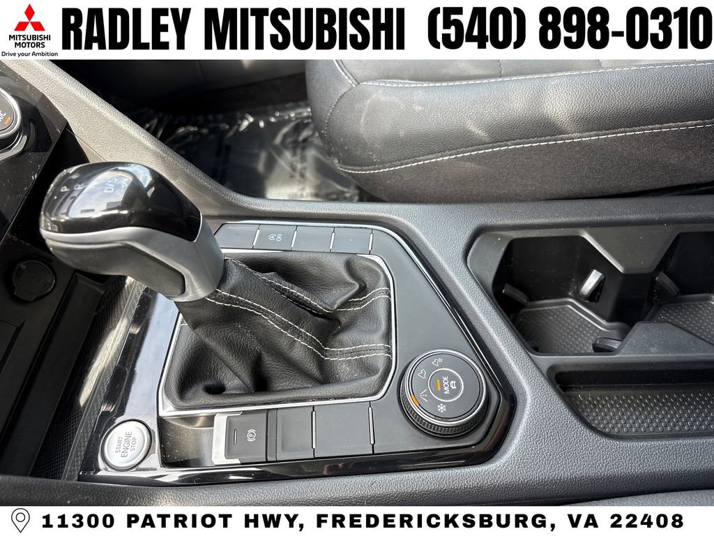 Used 2024 Volkswagen Taos SE image 11