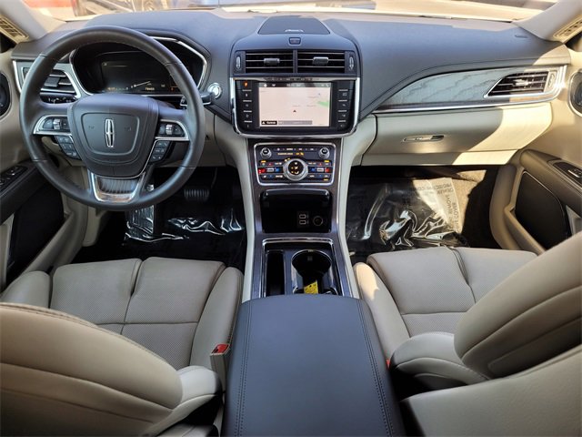 Used 2019 Lincoln Continental Reserve image 11