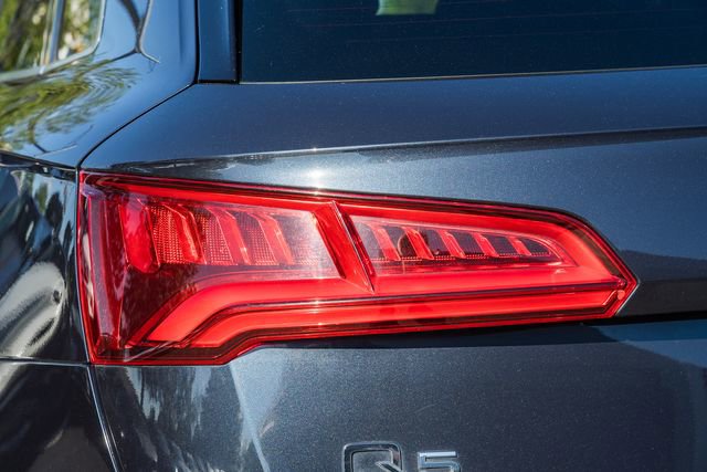 Used 2020 Audi Q5 2.0T Premium AWD/4WD image 7