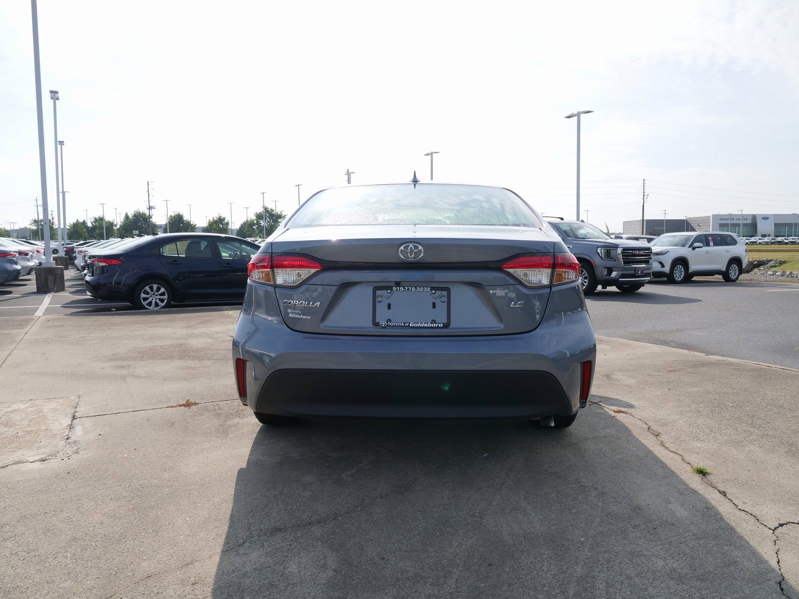 Used 2025 Toyota Corolla LE image 5