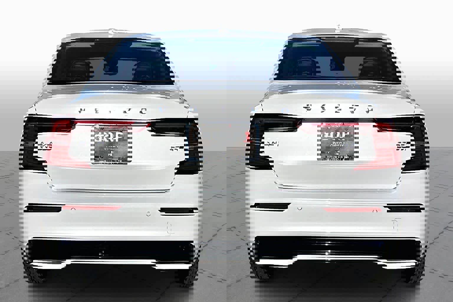 Certified 2024 Volvo S60 B5 Ultimate image 4