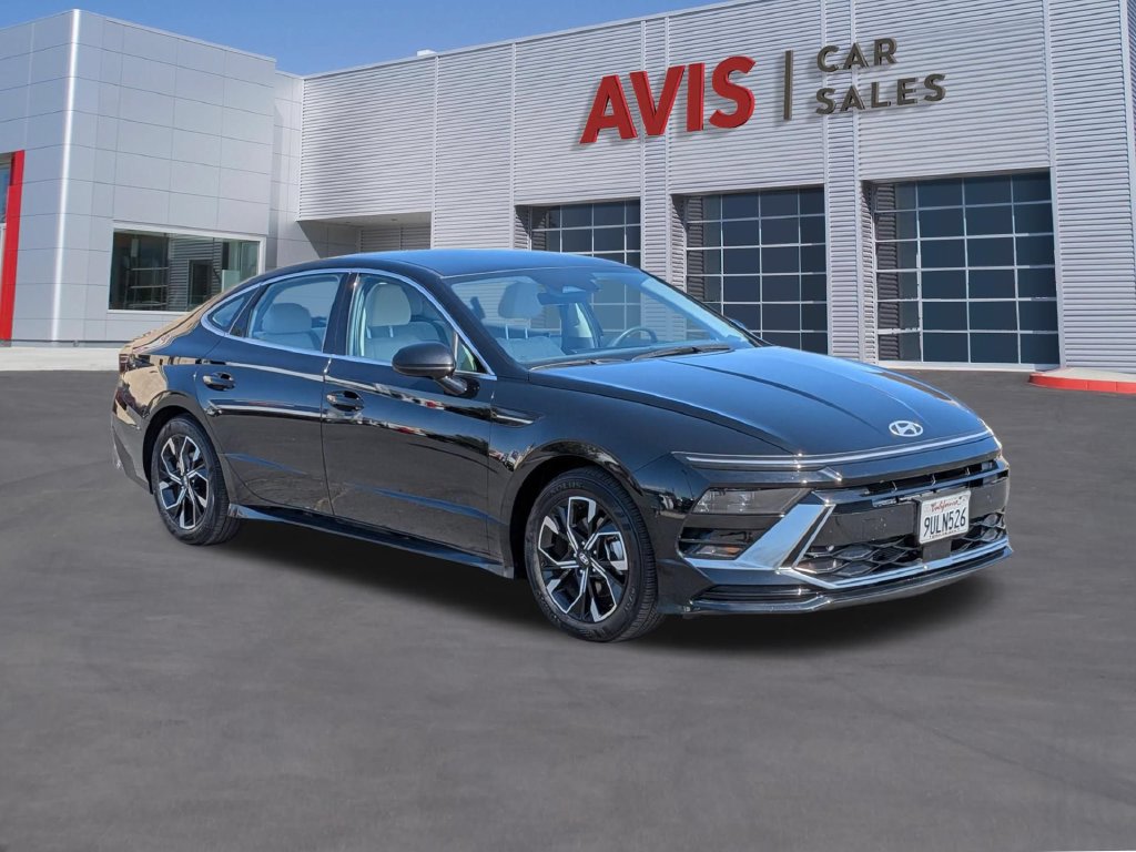 Used 2025 Hyundai Sonata SEL FWD image 3