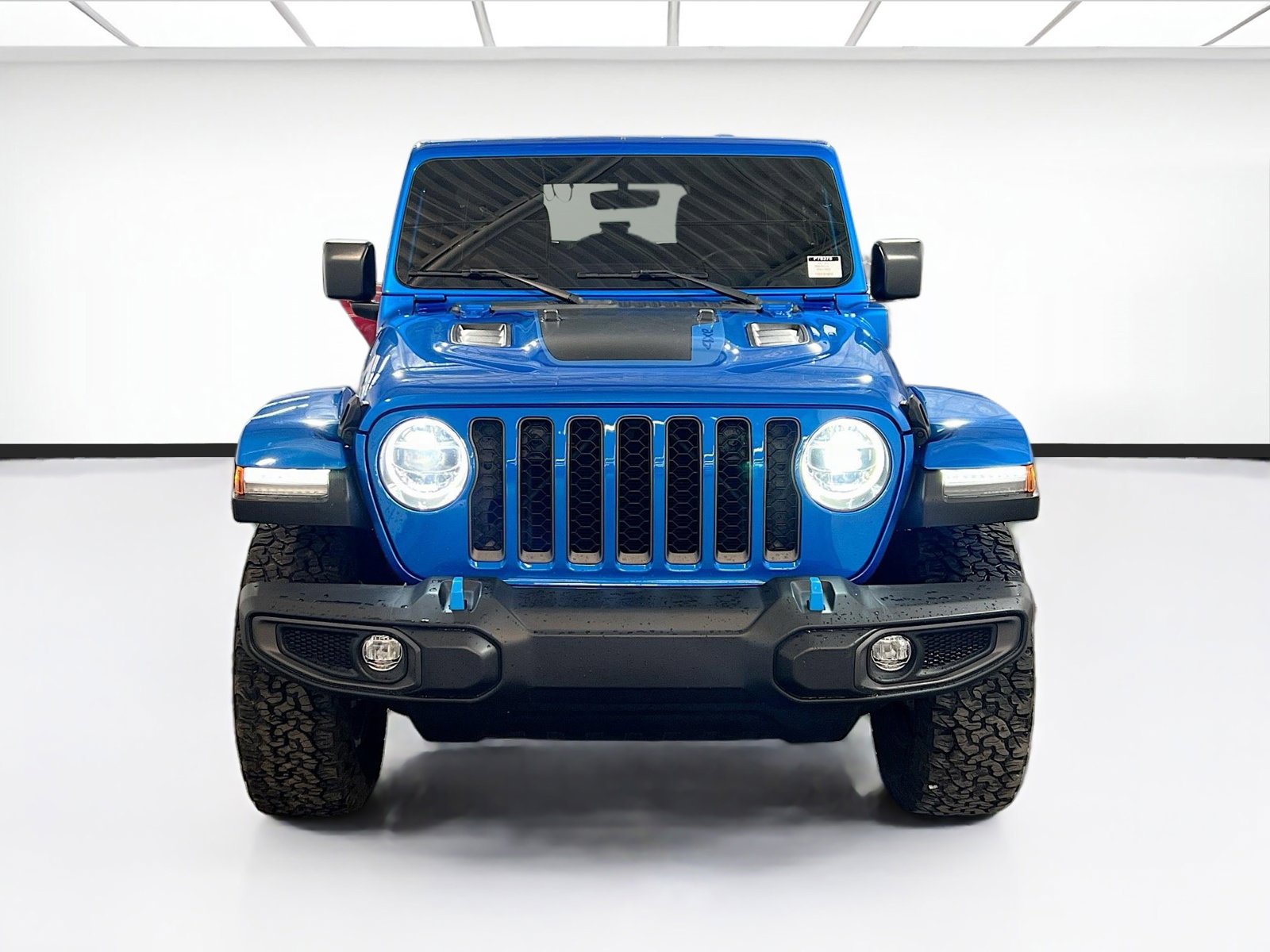 Used 2022 Jeep Wrangler Unlimited Rubicon 4xe w/ Cold Weather Group AWD/4WD image 2