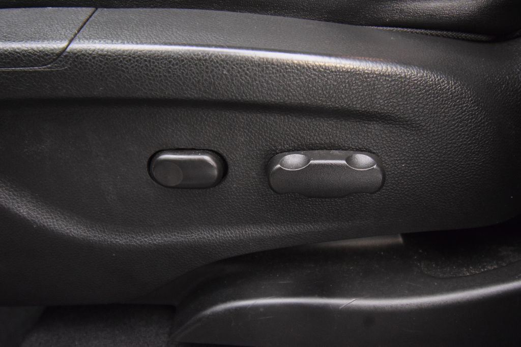 Used 2016 Buick Encore Convenience AWD/4WD image 27