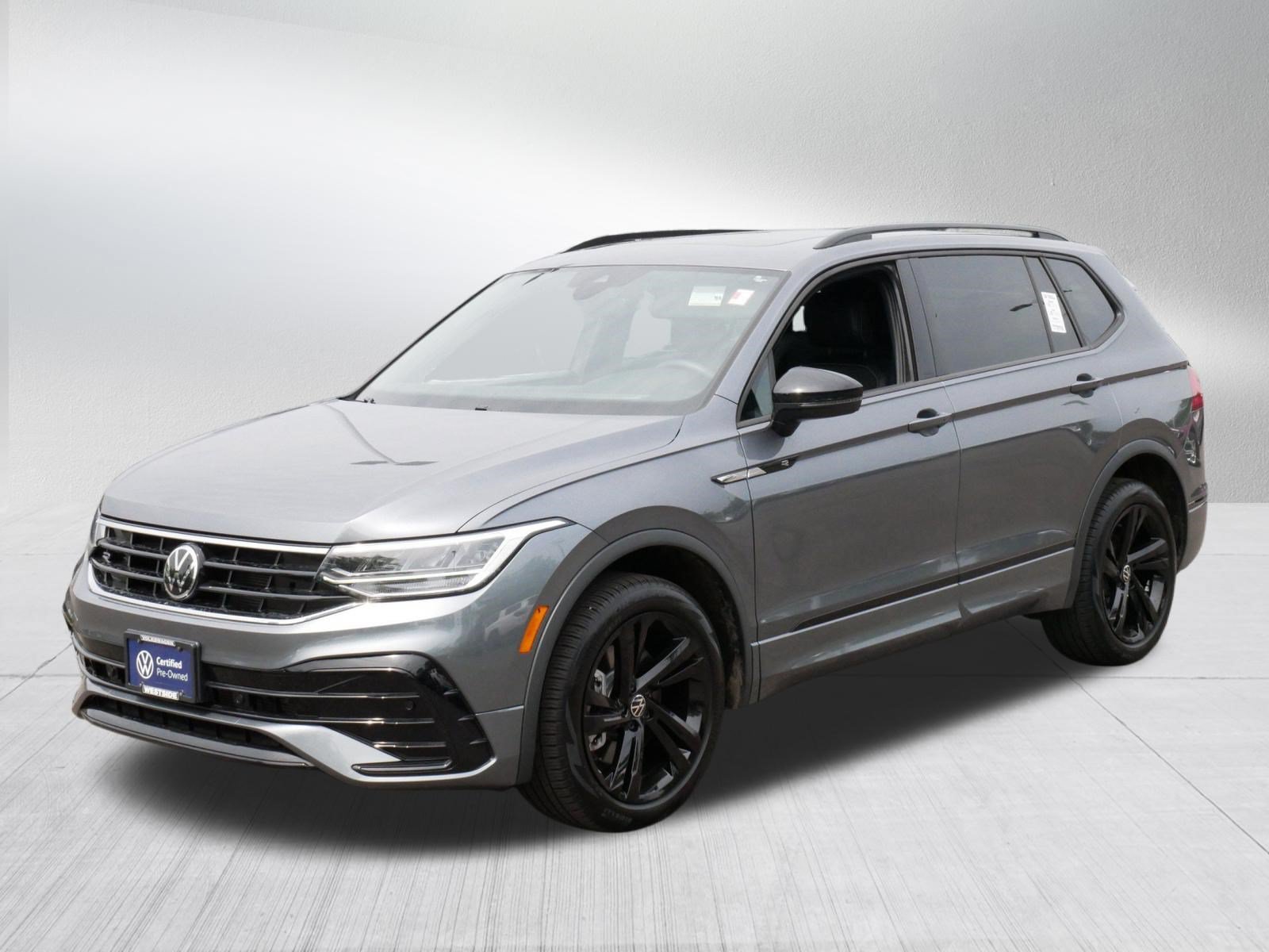 Certified 2023 Volkswagen Tiguan SE R-Line AWD/4WD image 3