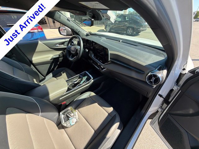 Used 2025 Chevrolet Equinox LT w/ Convenience Package II AWD/4WD image 22