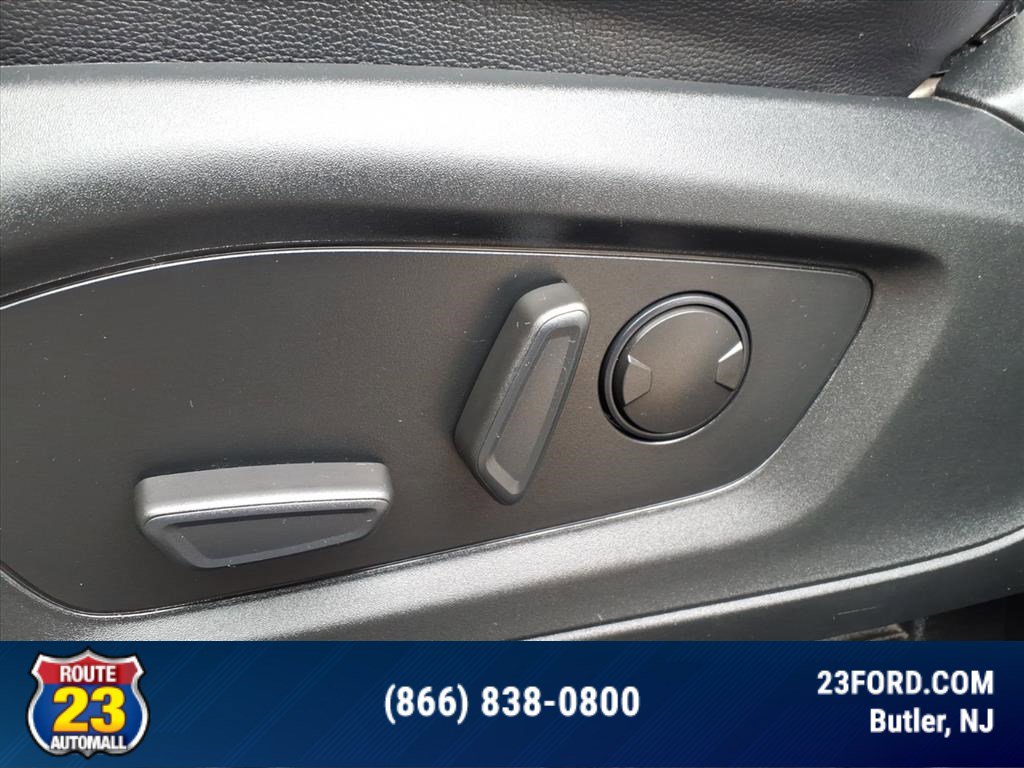 Used 2020 Ford Explorer XLT w/ Equipment Group 202A image 22