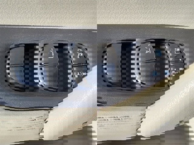 Used 2021 Nissan Rogue Sport SL w/ Premium Package image 21