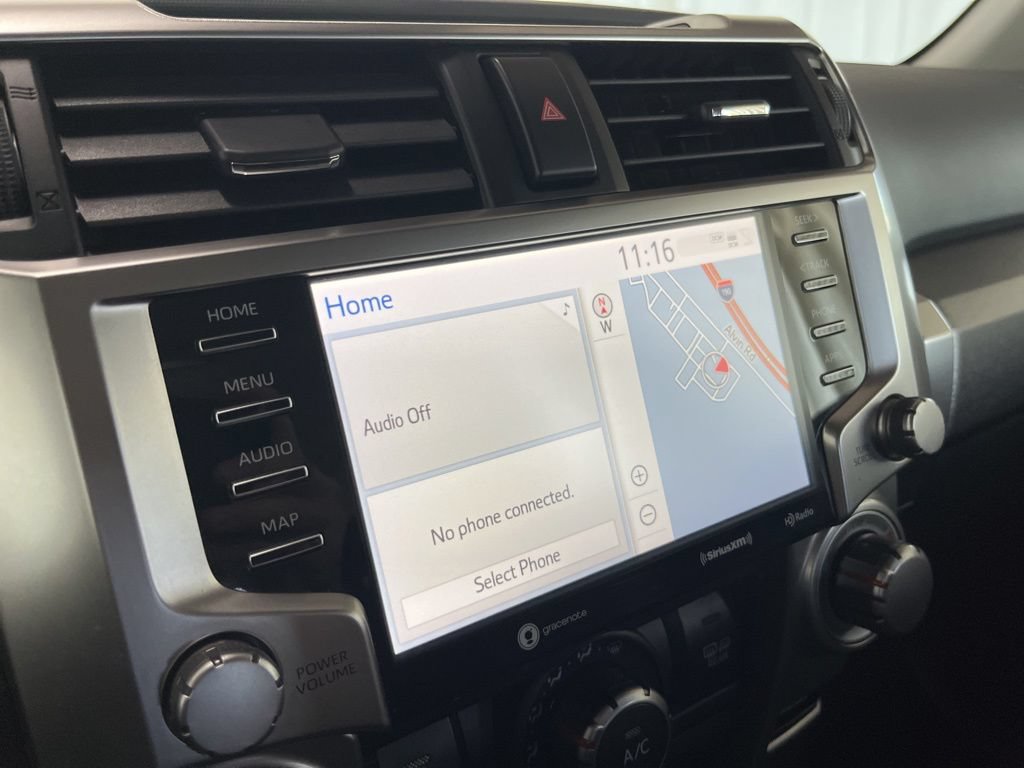 Used 2020 Toyota 4Runner SR5 AWD/4WD image 11