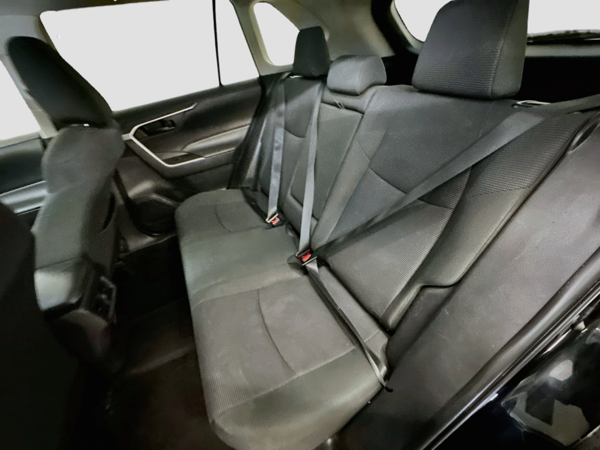 Used 2025 Toyota RAV4 LE AWD/4WD image 29