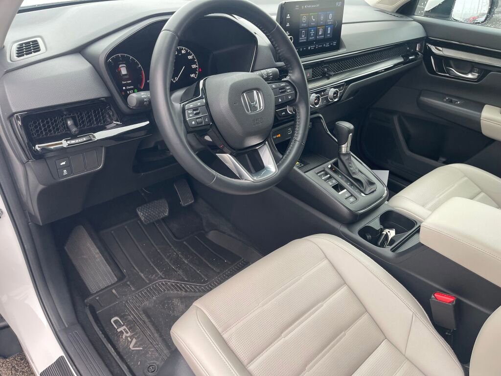 Used 2025 Honda CR-V EX-L image 5