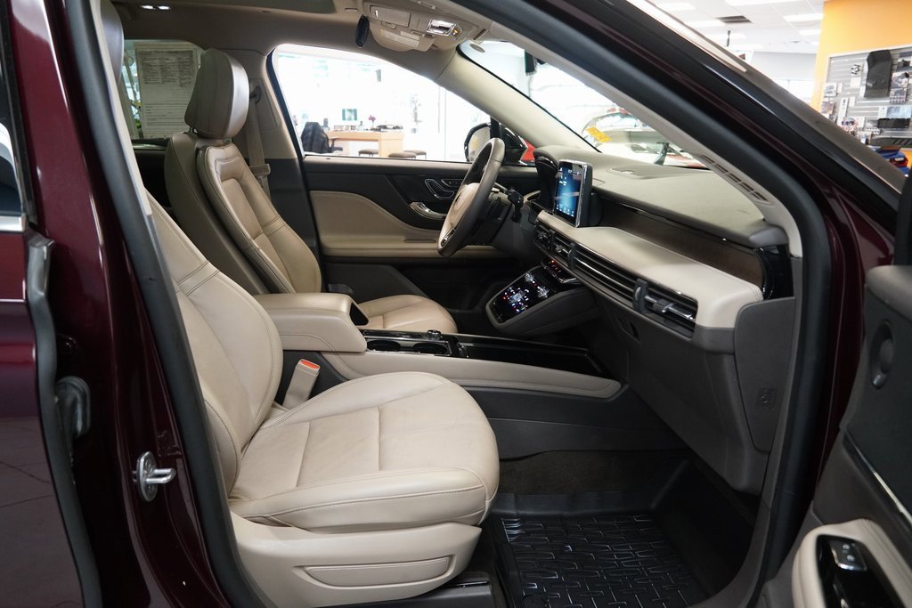 Used 2020 Lincoln Corsair Reserve w/ Elements Package image 27