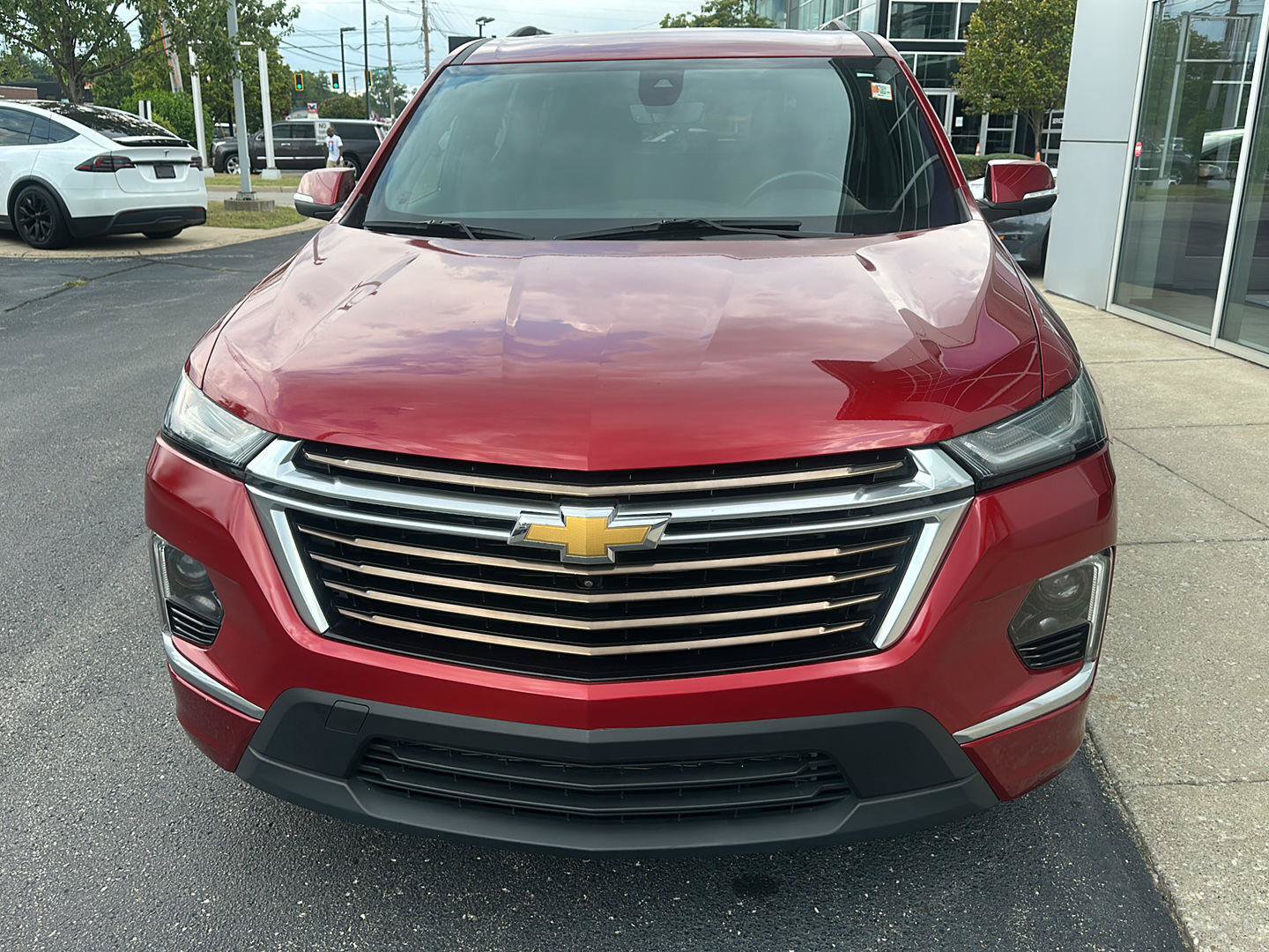 Used 2023 Chevrolet Traverse High Country FWD image 21