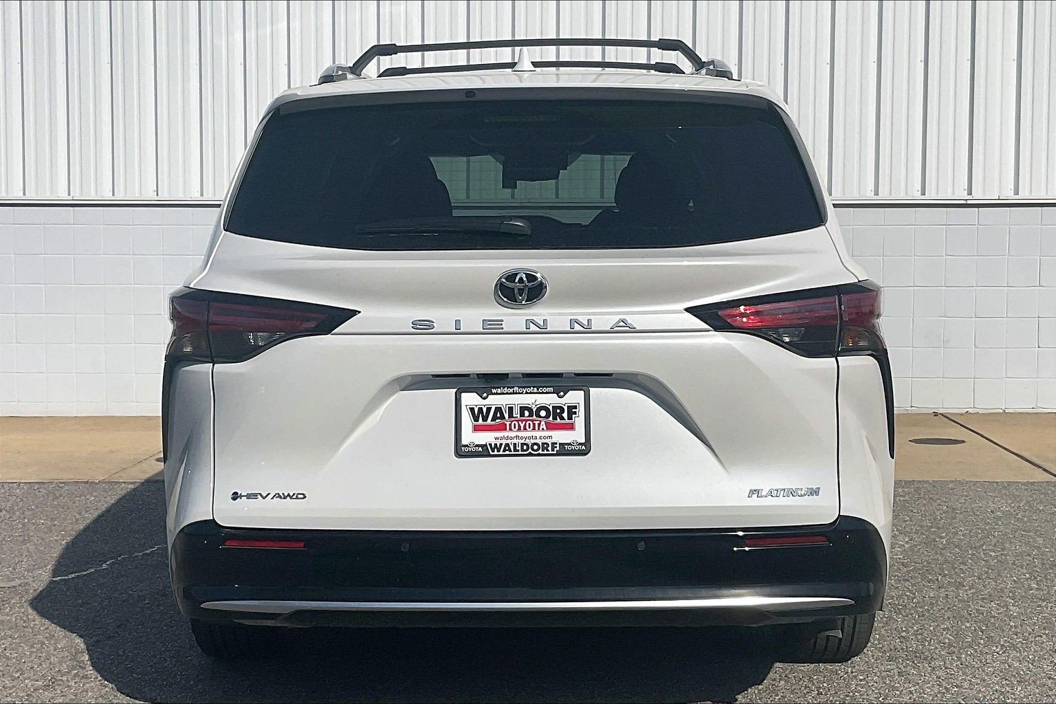 New 2026 Toyota Sienna Platinum image 5