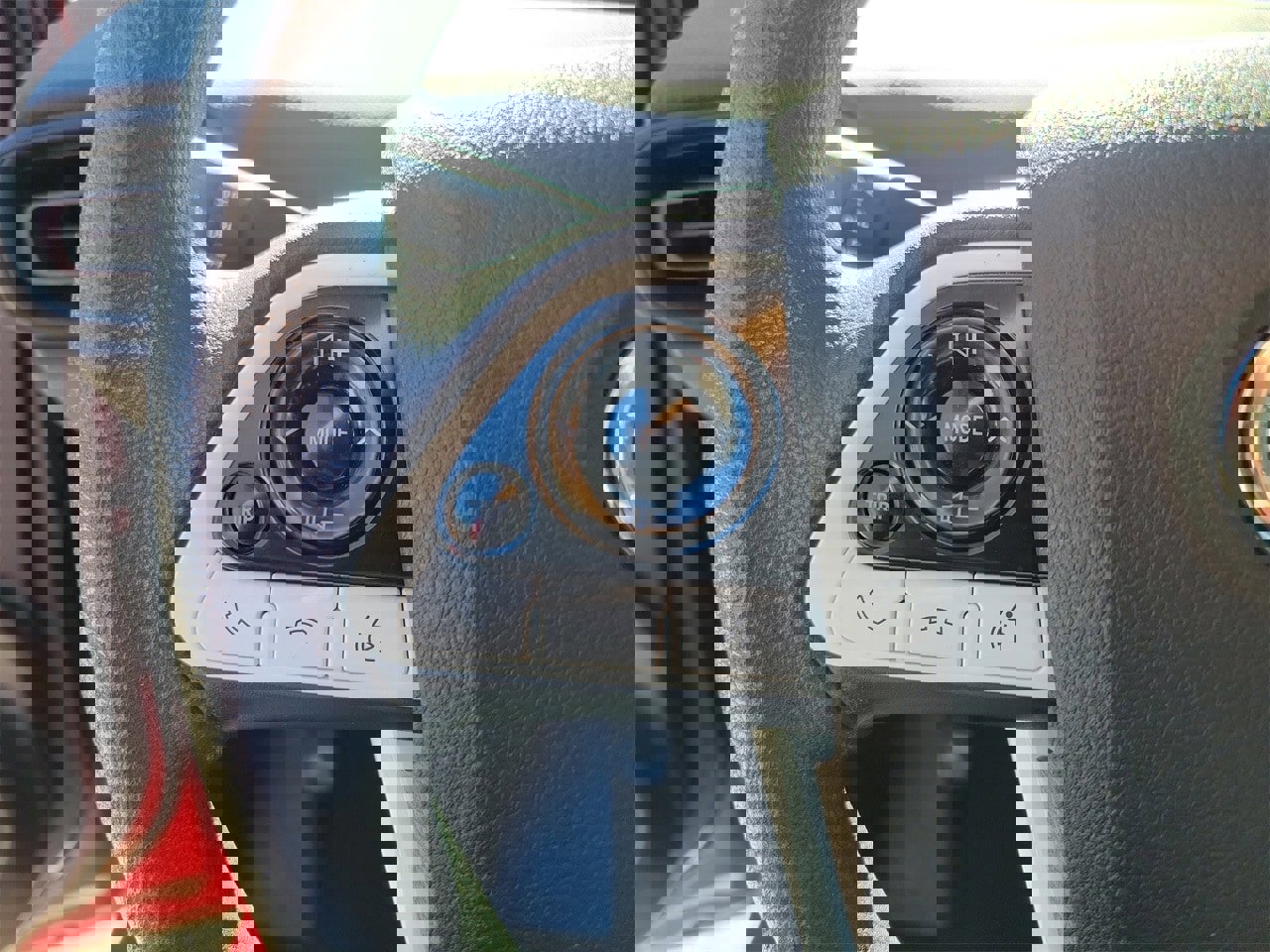 Used 2017 Toyota Prius Four image 19